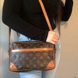 Authentic louis vuitton Trocadero